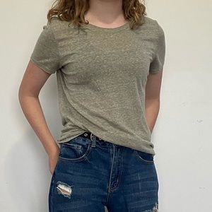 Aeropostale Basic tee - Medium